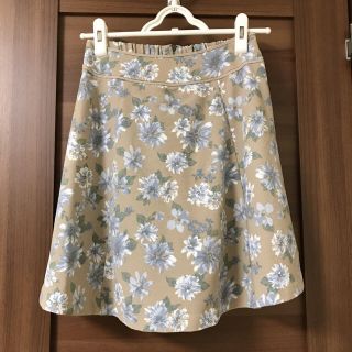 マジェスティックレゴン(MAJESTIC LEGON)のMAJESTIC LEGON 花柄 スカートパンツ(ひざ丈スカート)