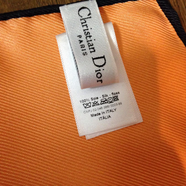Christian Dior(クリスチャンディオール)のDior 大判シルクスカーフ クリスチャンディオール レディースのファッション小物(バンダナ/スカーフ)の商品写真