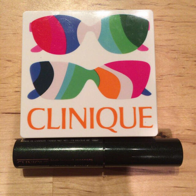 CLINIQUE(クリニーク)の新品未使用 クリニーク･:*アイシャドウパレット コスメ/美容のベースメイク/化粧品(アイシャドウ)の商品写真