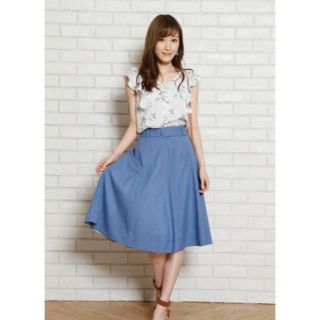 Apuweiser-riche - 新品タグ付 Apuweiser-rishe 半袖小花