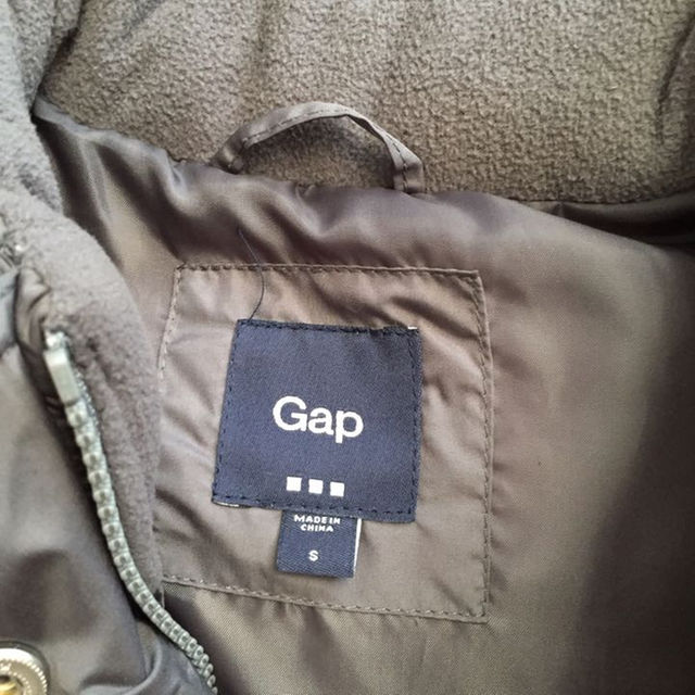 GAP(ギャップ)のギャップ ベスト レディースのジャケット/アウター(ダウンベスト)の商品写真