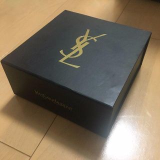 イヴサンローランボーテ(Yves Saint Laurent Beaute)のYves Saint Laurent ギフトボックス＆ショッパー(ショップ袋)