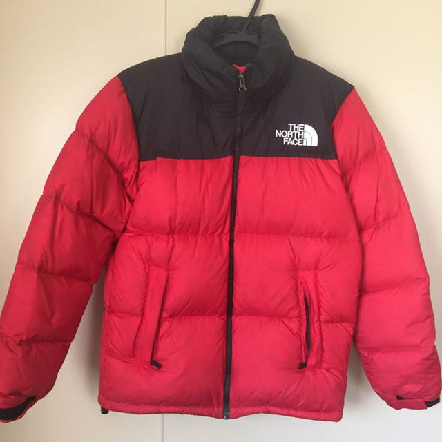 THE NORTH FACE(ザノースフェイス)のthe north face ヌプシ ダウン レッド メンズのジャケット/アウター(ダウンジャケット)の商品写真