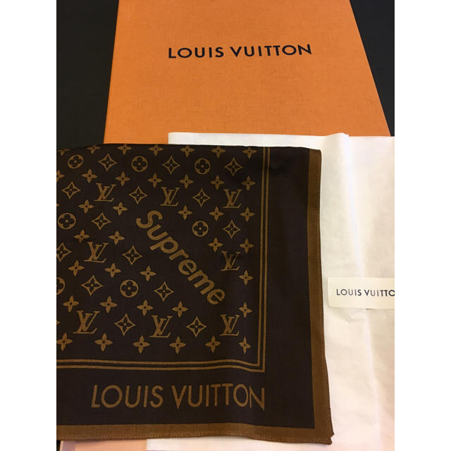 完売 Louis Vuitton × Supreme Monogram Bandana ルイヴィトン