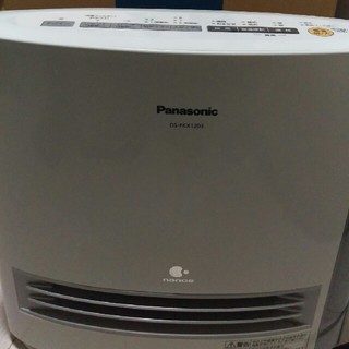 パナソニック(Panasonic)のパナソニック　加湿セラミックファンヒーター　DS-FKX1203-S(ファンヒーター)