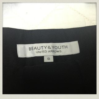 ユナイテッドアローズ(UNITED ARROWS)のBEAUTY&YOUTH♡タックパンツ(クロップドパンツ)