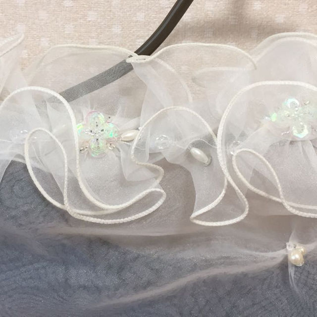 オーガンジー ストール お花スパンコール クリーム色 レディースのファッション小物(マフラー/ショール)の商品写真