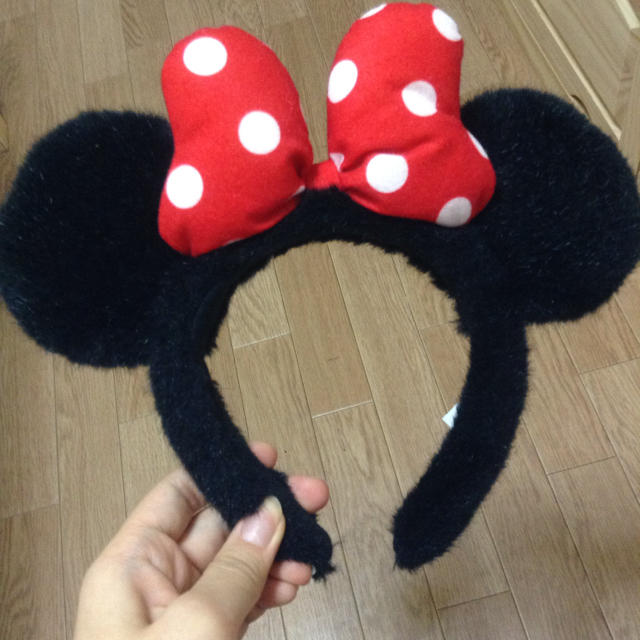 Disney(ディズニー)のミニーちゃん カチューシャ レディースのヘアアクセサリー(カチューシャ)の商品写真