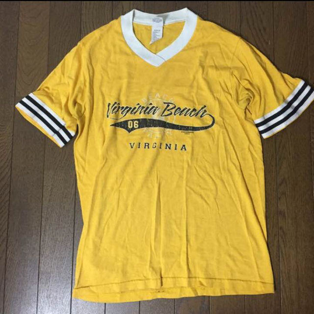 Levi's(リーバイス)のアメリカ古着 カレッジ スポーツ Tシャツ SOFFE SHIRTS  Mサイズ メンズのトップス(その他)の商品写真