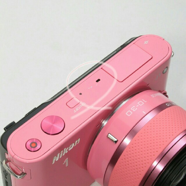 ☘☘かわいいニコン♪☘☘Nikon ミラーレス一眼カメラ J1