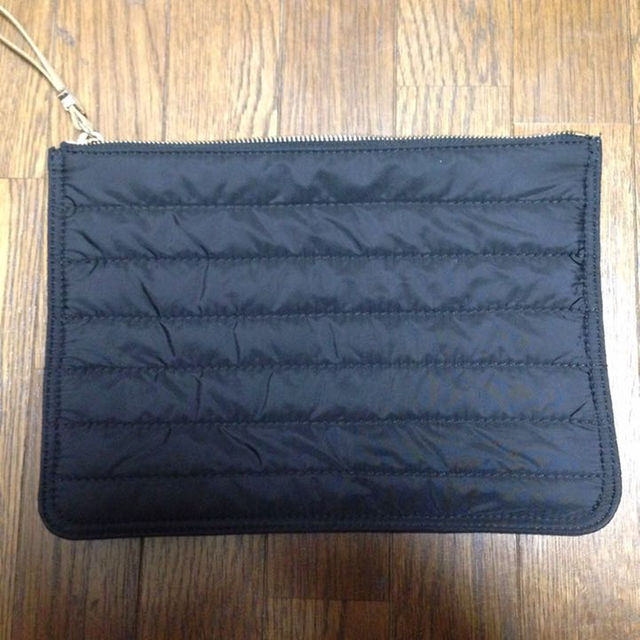 モンクレール クラッチバッグ enot.in.ua