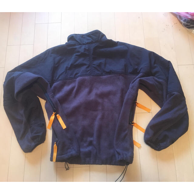 カナダ製 マニア向け フリースJKT Lサイズ メンズのジャケット/アウター(ナイロンジャケット)の商品写真
