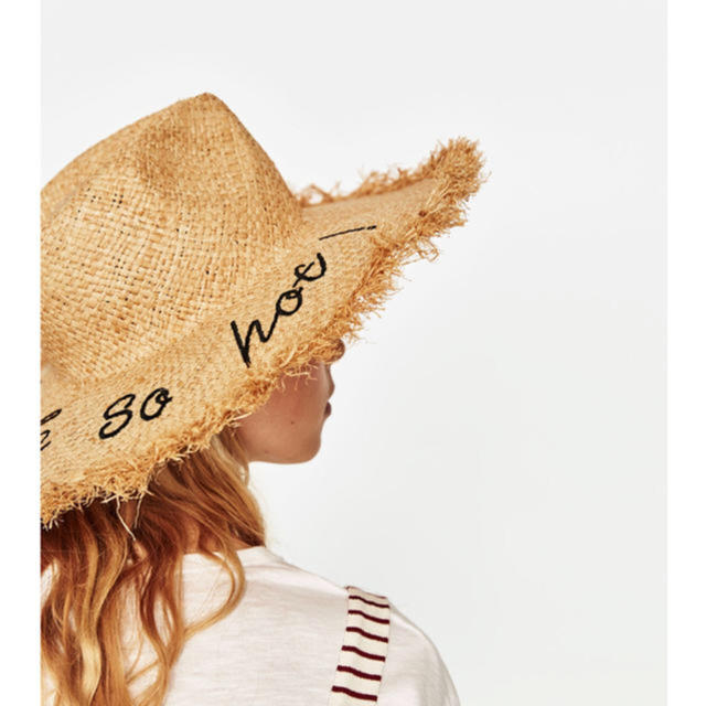 ZARA(ザラ)のZARA♥刺繍テキスト入り帽子 レディースの帽子(麦わら帽子/ストローハット)の商品写真