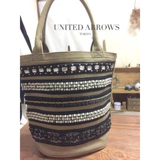 ユナイテッドアローズ(UNITED ARROWS)のUNITED ARROWS ビジュー バケツ型 トート カーキ(トートバッグ)