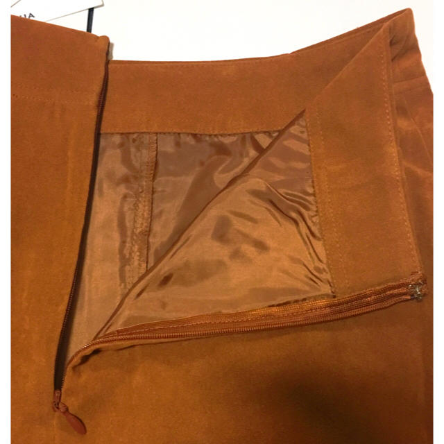 MURUA(ムルーア)のMURUA フェイクスウェードミニスカート（ブラウン） レディースのスカート(ミニスカート)の商品写真