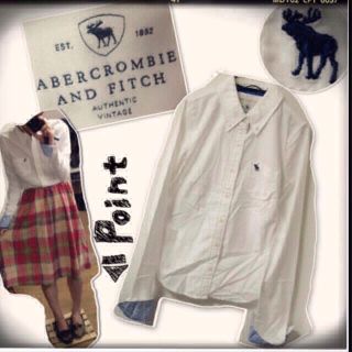 アバクロンビーアンドフィッチ(Abercrombie&Fitch)の美品‼アバクロ/花柄折り返しシャツ(シャツ/ブラウス(長袖/七分))