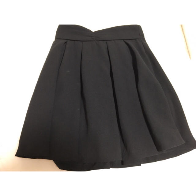 INGNI(イング)のINGNI 黒 フレアスカート レディースのスカート(ミニスカート)の商品写真