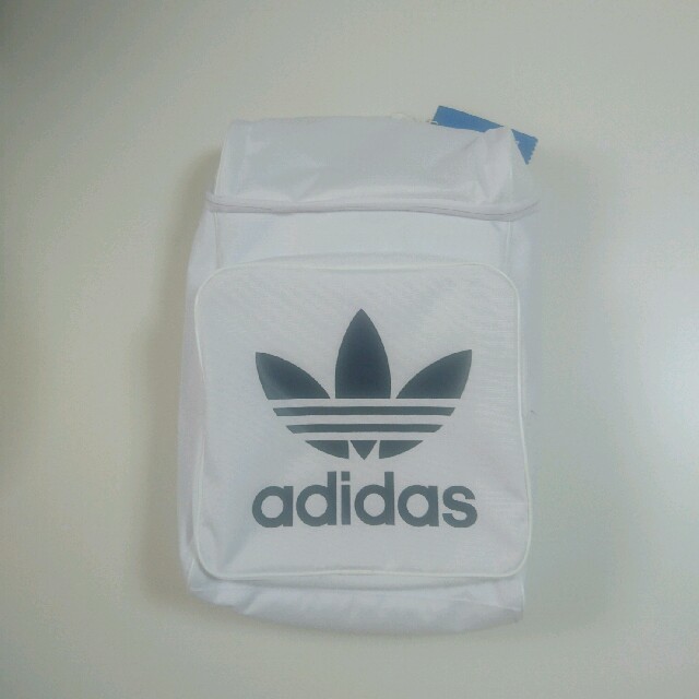 adidas(アディダス)の新品・未使用・タグ付 adidasoriginals リュック、バックパック メンズのバッグ(バッグパック/リュック)の商品写真