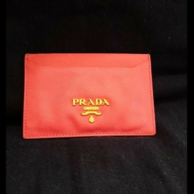 PRADA(プラダ)の正規品  PRADA  定期入れケース レディースのファッション小物(名刺入れ/定期入れ)の商品写真