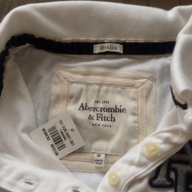 Abercrombie&Fitch(アバクロンビーアンドフィッチ)のアバクロポロシャツ レディースのトップス(ポロシャツ)の商品写真