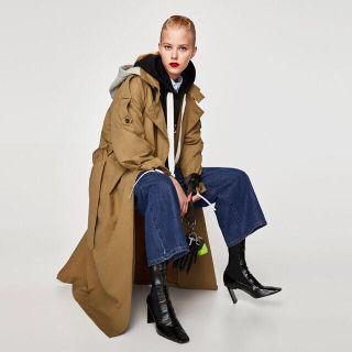 ザラ(ZARA)の11/5まで値下げ☆ZARA フード付きトレンチコート(トレンチコート)