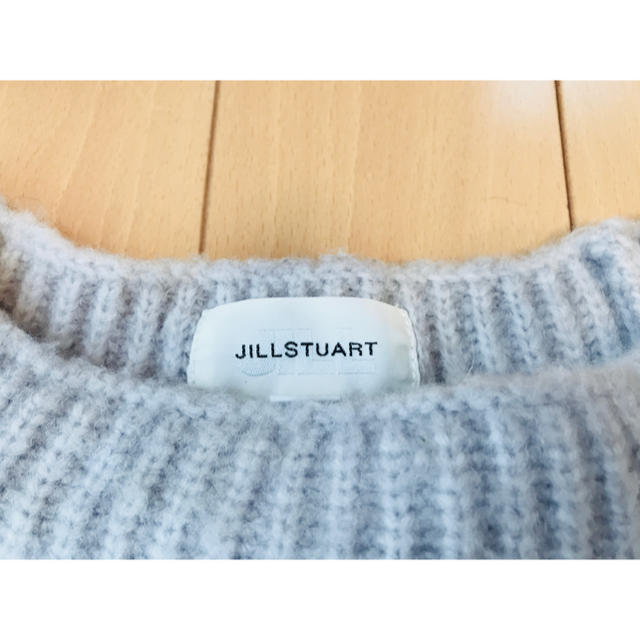 JILL by JILLSTUART(ジルバイジルスチュアート)のジルバイジルスチュアート★ベロアリボンビジュー付畔編ボトルネックニットラベンダー レディースのトップス(ニット/セーター)の商品写真