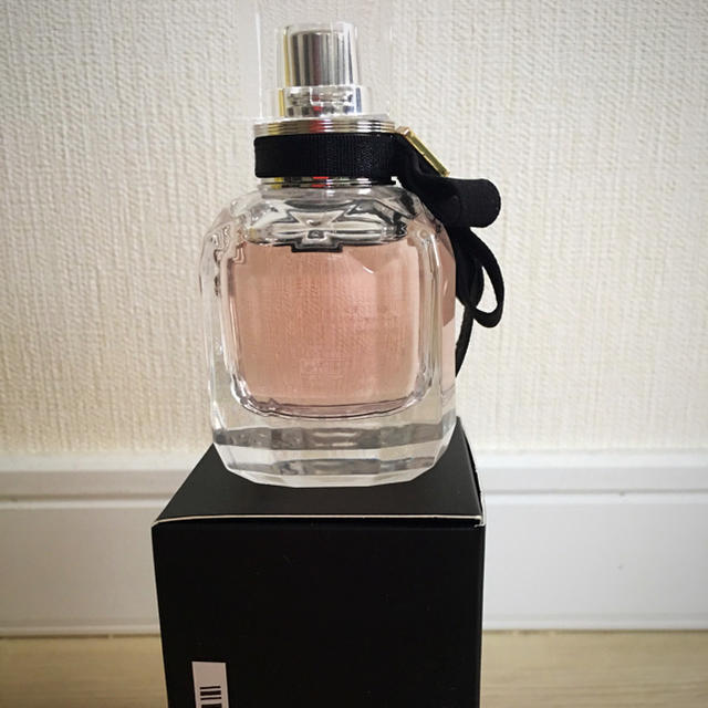 Yves Saint Laurent Beaute(イヴサンローランボーテ)のYSLモンパリ❤︎オーデパルファム コスメ/美容の香水(香水(女性用))の商品写真