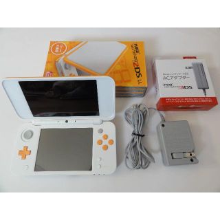 ニンテンドウ(任天堂)のNintendo 2DS LL（新品同様）ACアダプター付き(携帯用ゲーム機本体)