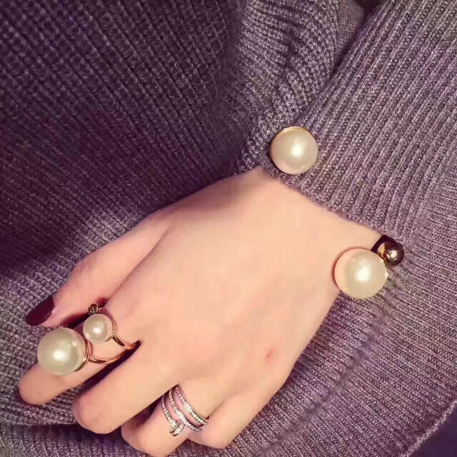 Christian Dior - Dior真珠リング&ブレスレットセットの通販 by my