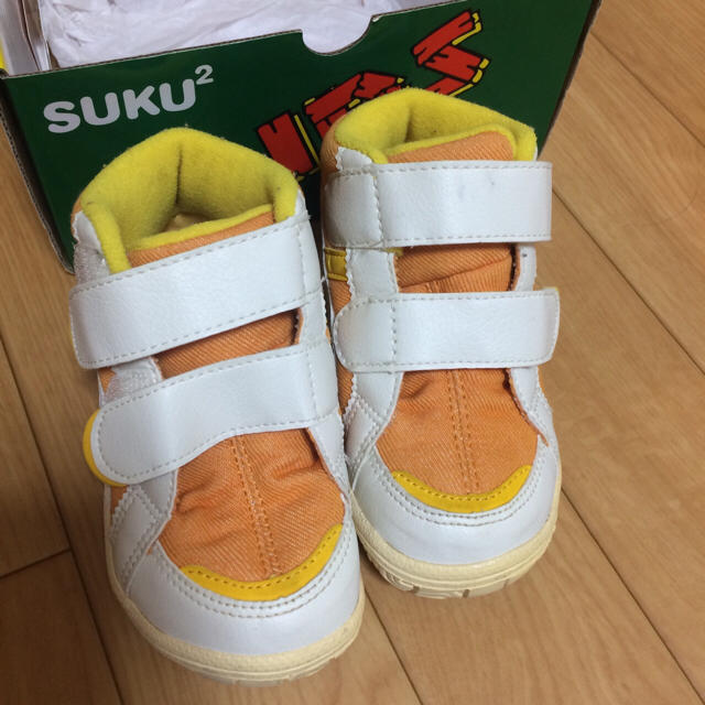 asics(アシックス)のKIDS 靴 15センチ キッズ/ベビー/マタニティのキッズ靴/シューズ(15cm~)(スニーカー)の商品写真