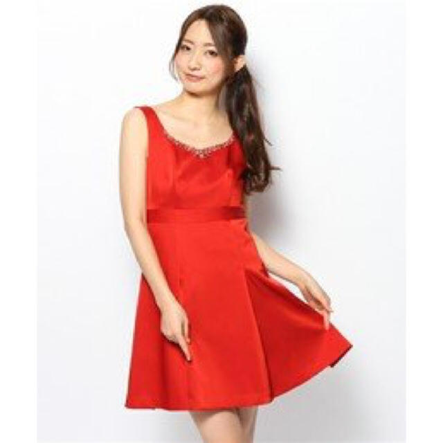 赤いドレス