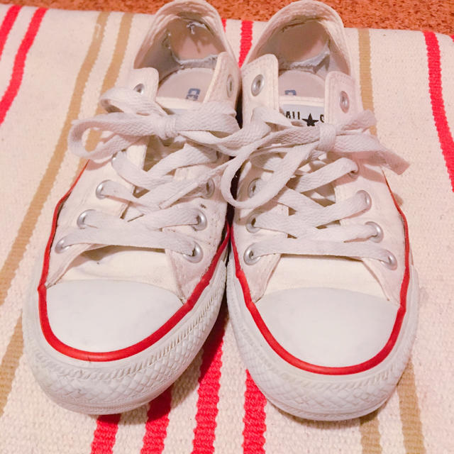 CONVERSE(コンバース)のコンバース  ホワイト ローカット24 レディースの靴/シューズ(スニーカー)の商品写真