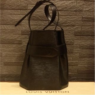 ルイヴィトン(LOUIS VUITTON)の【来愛様専用】ルイヴィトン　サックデポール　ショルダーバッグ　エピ　黒(ショルダーバッグ)