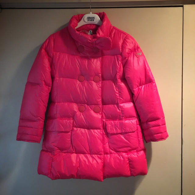 ARMANI JUNIOR(アルマーニ ジュニア)のアルマーニジュニア 7a 124cm ダウンコート キッズ/ベビー/マタニティのキッズ服女の子用(90cm~)(コート)の商品写真