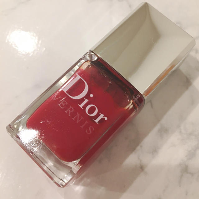 Dior(ディオール)の早い者勝ち！DIOR コスメ/美容のネイル(マニキュア)の商品写真