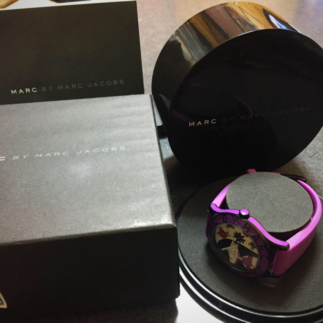 MARC BY MARC JACOBS(マークバイマークジェイコブス)のMARC BY MARC JACOBS レディース 時計 レディースのファッション小物(腕時計)の商品写真