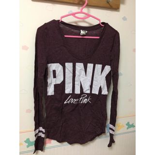 ヴィクトリアズシークレット(Victoria's Secret)のヴィクシーPINKのえんじ色Tシャツ！(Tシャツ(長袖/七分))