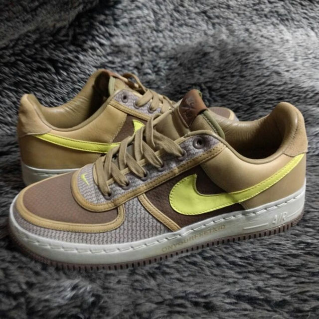 NIKE(ナイキ)のNIKE■AIR FORCE 1 INSIDEOUT PRIORITY■28.5 メンズの靴/シューズ(スニーカー)の商品写真