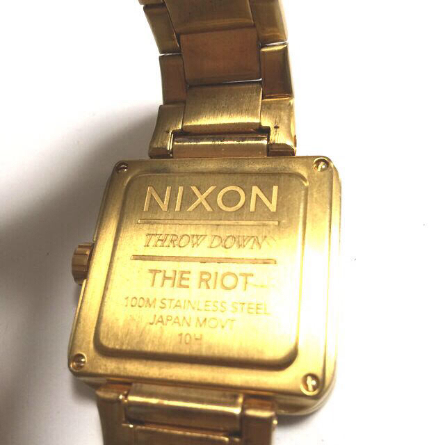 NIXON(ニクソン)のニクソン！四角フェイス！ゴールド！時計 レディースのファッション小物(腕時計)の商品写真