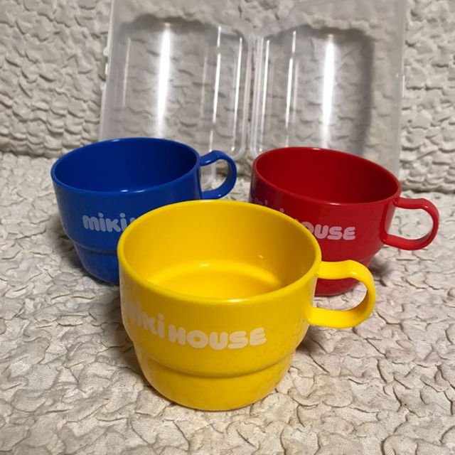 mikihouse(ミキハウス)のミキハウスのプラスチック製コップ スポーツ/アウトドアのアウトドア(その他)の商品写真