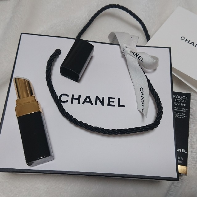 CHANEL(シャネル)の新品未使用 CHANEL リップバーム コスメ/美容のスキンケア/基礎化粧品(リップケア/リップクリーム)の商品写真