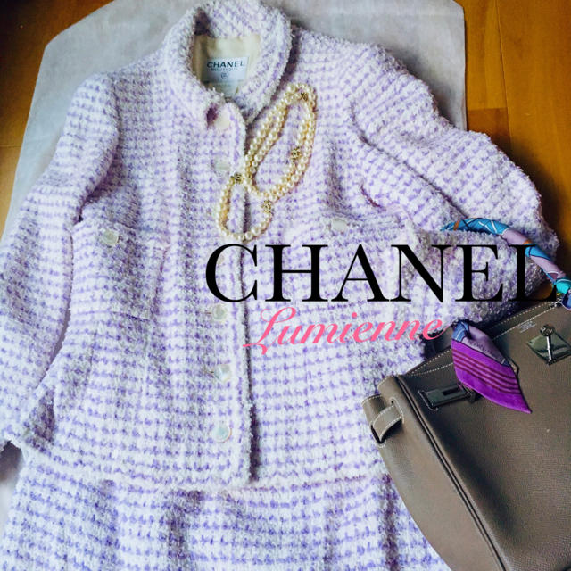 CHANEL(シャネル)の瑠璃子様専用シャネルツイードスーツ  レディースのフォーマル/ドレス(スーツ)の商品写真