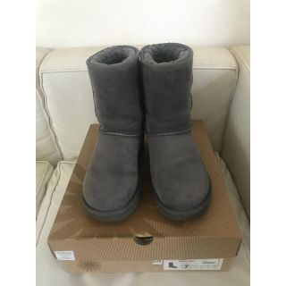 アグ(UGG)の☆UGG クラシックショート(GREY 7)☆正規品！(ブーツ)