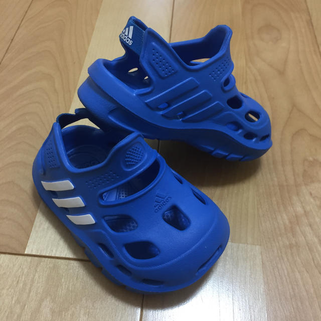 adidas(アディダス)のアディダス ベビー用サンダル キッズ/ベビー/マタニティのベビー靴/シューズ(~14cm)(サンダル)の商品写真