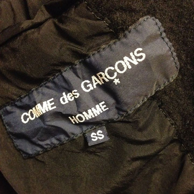 COMME des GARCONS HOMME PLUS(コムデギャルソンオムプリュス)のコムデギャルソン縮絨ジャケットcommedesgarconsジュンヤワタナベ メンズのジャケット/アウター(テーラードジャケット)の商品写真