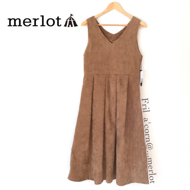 merlot(メルロー)のmerlot コーデュロイタックワンピース ＊ブラウン レディースのワンピース(ひざ丈ワンピース)の商品写真