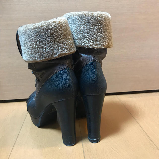 JEFFREY CAMPBELL(ジェフリーキャンベル)のローズバッド取り扱い ジェフリーキャンベル ショートブーツ レディースの靴/シューズ(ブーツ)の商品写真