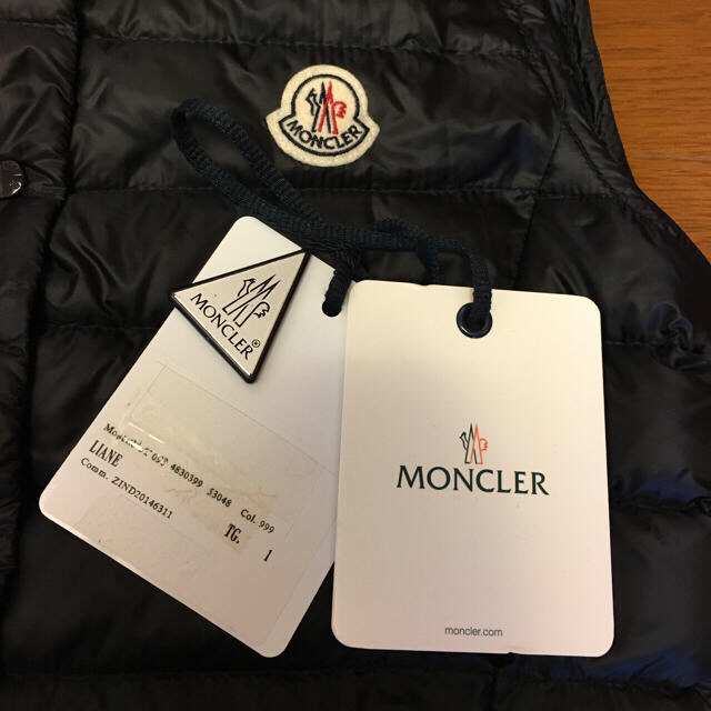 MONCLER(モンクレール)のモンクレール ベスト☆MONCLER LIANE 黒 1 レディースのジャケット/アウター(ダウンベスト)の商品写真