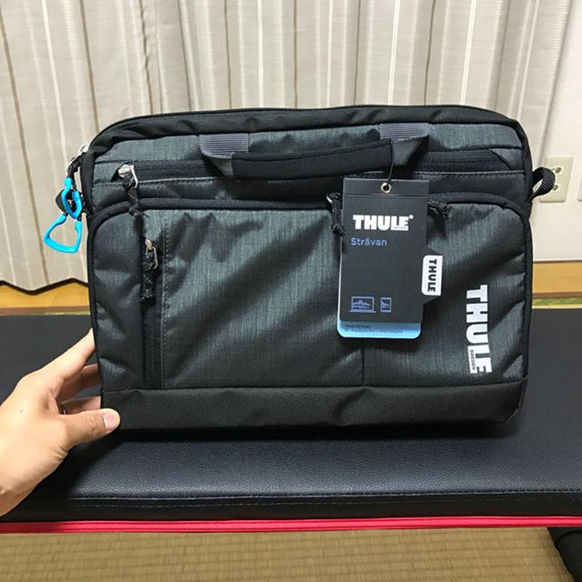 THULE(スーリー)のthule stravan 13インチ バッグ スーリー 新品 メンズのバッグ(ビジネスバッグ)の商品写真