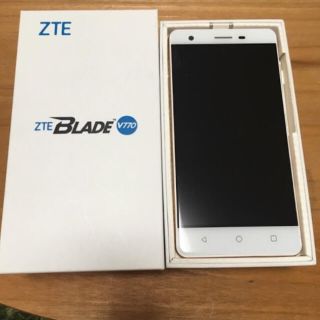 アンドロイド(ANDROID)のスマホ ZTE BLADE V770 本体 Android(スマートフォン本体)